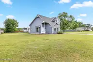 200 Pollard Drive, Jacksonville, NC 28540 — 3-bedroom home in Gateway, Jacksonville, NC, photo 2 of 23