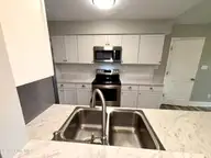 633 Foxfire Circle, Jacksonville, NC 28546 — 3-bedroom home in Deerfield, Jacksonville, NC, photo 10 of 53