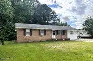 3111 Hwy 258, Kinston, NC 28504 — 3-bedroom home, Kinston, NC, photo 7 of 14: IMG_0392