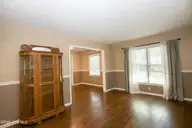 115 E Hedgelawn Way, Southern Pines, NC 28387 — 3-bedroom home in Sandhurst South, Southern Pines, NC, photo 4 of 52: 115 E Hedgelawn Way-7