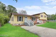 406 Carole Drive, Jacksonville, NC 28540 — 3-bedroom home in Pine Forest Acres, Jacksonville, NC, photo 4 of 42: carole-1