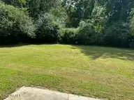 2915 Monroe Drive, New Bern, NC 28562 — 3-bedroom home in Southgate, New Bern, NC, photo 18 of 19: IMG_1022