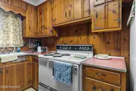 2402 Carey Road, Kinston, NC 28504 — 3-bedroom home, Kinston, NC, photo 15 of 32: carey-15