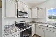 117 Twisted Vine Boulevard, Jacksonville, NC 28546 — 3-bedroom home in The Vineyards, Jacksonville, NC, photo 14 of 31
