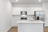 604 S Squires Run Lane, Richlands, NC 28574 — 3-bedroom home in Squires Run Village, Richlands, NC, photo 13 of 45: Kitchen