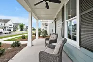 5442 Folklore Way, Wilmington, NC 28412 — 3-bedroom home in Riverlights, Wilmington, NC, photo 3 of 23