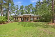 335 W Hedgelawn Way, Southern Pines, NC 28387 — 4-bedroom home in Sandhurst South, Southern Pines, NC, photo 1 of 44: large-019fcce6-a6c5-7375-8696-1a81000472