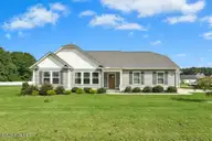 42 River Banks Drive, Kenly, NC 27542 — 3-bedroom home in Godfrey Farm, Kenly, NC, photo 3 of 32: 002-496697-IMG_8467