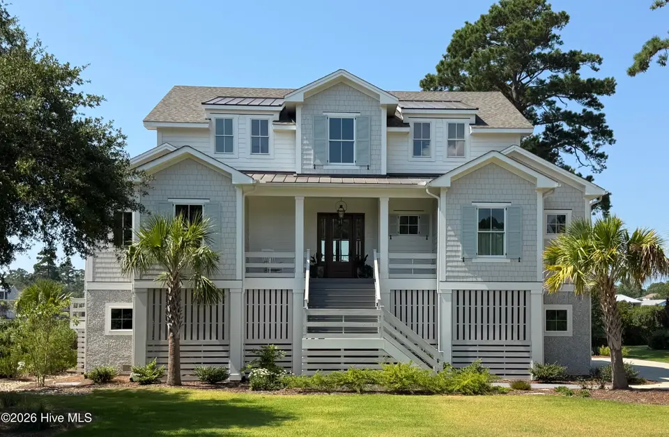 2688 Mariners Way SE, Southport, NC 28461 — 4-bedroom waterfront home in St James, Southport, NC, photo 1 of 1