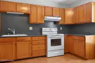 2111 Hunt Hill Place, Kinston, NC 28504 — 3-bedroom home in Branchwood, Kinston, NC, photo 19 of 43: IMG_8034