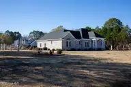 27 Stewart Circle, Whiteville, NC 28472 — 3-bedroom home in Pecan Orchard, Whiteville, NC, photo 6 of 77