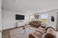 2200 Carriage Drive, Kinston, NC 28504 — 3-bedroom home in Dogwood Creek, Kinston, NC, photo 3 of 14: 22-web-or-mls-0C0A7405