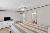 414 Sherrow River Drive SW, Shallotte, NC 28470 — 3-bedroom waterfront manufactured home in Sherrow River Estate, Shallotte, NC, photo 17 of 38: 19_414 sherrow river dr-00019