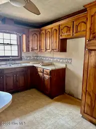 7613 Princess Ann Road, Evergreen, NC 28438 — 3-bedroom home, Evergreen, NC, photo 12 of 32: IMG_8536