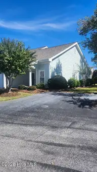 125 Willow Pond Drive, Morehead City, NC 28557 — 2-bedroom townhome in The Landings, Morehead City, NC, photo 2 of 5: Willow Side