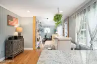 322 Longstreet Drive, Wilmington, NC 28412 — 3-bedroom home in Pine Valley Estates, Wilmington, NC, photo 10 of 39: 322LongstreetInteriors4