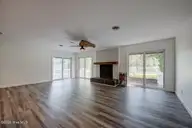 5724 Gondolier Drive, New Bern, NC 28560 — 4-bedroom waterfront home in Fairfield Harbour, New Bern, NC, photo 19 of 59: 32-5724_Gondolier-12