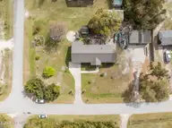 458 Bayview Drive, Harkers Island, NC 28531 — 3-bedroom waterfront home, Harkers Island, NC, photo 18 of 23: 458 Bayview Dr