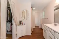 514 Jefferson Avenue, New Bern, NC 28560 — 3-bedroom home in Colonial Heights, New Bern, NC, photo 18 of 36: Primary Bath