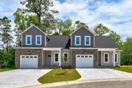 554 Timbercrest Circle SE, Bolivia, NC 28422 — 3-bedroom townhome in Autumn Trail, Bolivia, NC, photo 1 of 38