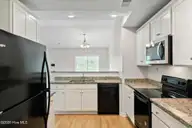 7125 Cameron Trace Drive, Wilmington, NC 28411 — 3-bedroom home in Cameron Trace, Wilmington, NC, photo 10 of 37