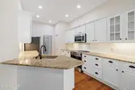 126 Triple Crown Circle, Southern Pines, NC 28387 — 3-bedroom home in Longleaf CC, Southern Pines, NC, photo 10 of 49: Breakfast bar 126 Triple Crown Cir