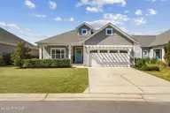 128 Hanover Lakes Drive, Wilmington, NC 28401 — 3-bedroom home in Hanover Lakes, Wilmington, NC, photo 2 of 41: 1_img_9016