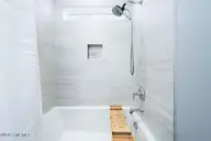 3211 Oceanic Bay Drive, Southport, NC 28461 — 4-bedroom home in St James, Southport, NC, photo 24 of 38: Guest Bath