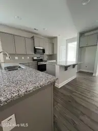722 Greenwich Place, Richlands, NC 28574 — 6-bedroom home in Waverly Place, Richlands, NC, photo 4 of 24: 34fdcf10-20ff-4d5b-b2e7-44026443f755