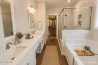 2016 Brighton Drive, New Bern, NC 28562 — 4-bedroom home in Carolina Colours, New Bern, NC, photo 5 of 12: Primary bath