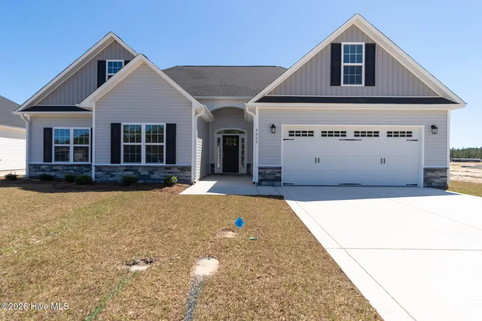 4029 Bluewater Boulevard, New Bern, NC 28562 — 3-bedroom home in Bluewater Rise, New Bern, NC, photo 1 of 58: 4029 Bluewater-60