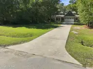 611 Weeping Willow Lane, Jacksonville, NC 28540 — 4-bedroom home in Blue Creek Estates, Jacksonville, NC, photo 6 of 51: Driveway