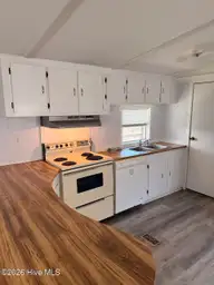 1511 Mackerel Lane, Carolina Beach, NC 28428 — 2-bedroom manufactured home in Wilmington Beach, Carolina Beach, NC, photo 10 of 27