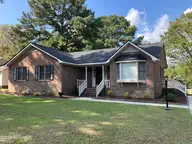 111 Excaliber Drive, Greenville, NC 27858 — 3-bedroom home in Camelot, Greenville, NC, photo 1 of 18: IMG_5539