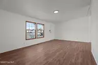328 Commodore Drive, Rocky Mount, NC 27801 — 4-bedroom manufactured home in Eastfield, Rocky Mount, NC, photo 5 of 32: 17-web-or-mls-DSC09581