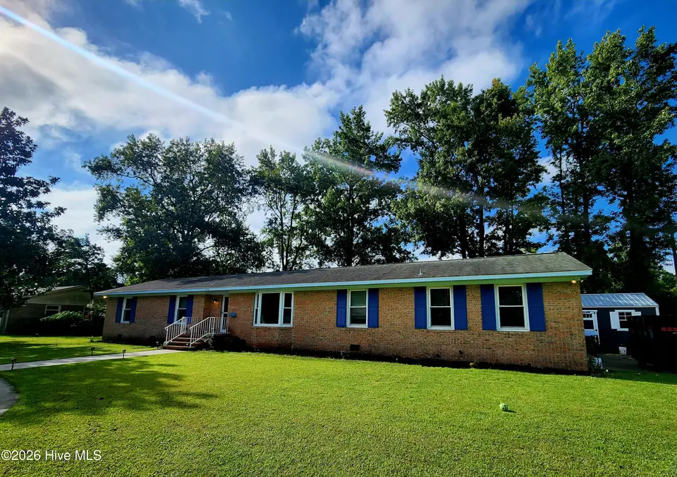 200 Stratford Road, Havelock, NC 28532 — 3-bedroom home in Westbrooke, Havelock, NC, photo 1 of 12: Front of Home