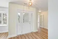 1011 Pelican Drive, New Bern, NC 28560 — 3-bedroom home in Fairfield Harbour, New Bern, NC, photo 5 of 46: 1011 Pelican Drive5