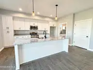1061 Staysail Drive, Elizabeth City, NC 27909 — 4-bedroom home in Tooley Harbor, Elizabeth City, NC, photo 7 of 30: Kitchen