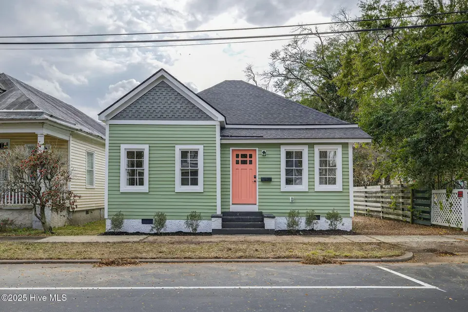 710 Grace Street, Wilmington, NC 28401 — 3-bedroom home, Wilmington, NC, photo 1 of 35: 710GraceStreet-2