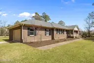 724 Highway 24, Newport, NC 28570 — 3-bedroom home, Newport, NC, photo 2 of 47: side