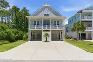 804 Texas Avenue, Carolina Beach, NC 28428 — 4-bedroom home in Wilmington Beach, Carolina Beach, NC, photo 1 of 65: 1-web-or-mls-DSC04817