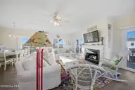 1402 S Anderson Boulevard, Topsail Beach, NC 28445 — 3-bedroom home in New Topsail Beach, Topsail Beach, NC, photo 12 of 58