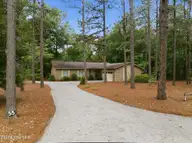 55 Mcleod Road, Pinehurst, NC 28374 — 3-bedroom home in Old Town, Pinehurst, NC, photo 1 of 28: 46-web-or-mls-DJI_0065