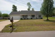 118 Clint Mills Road, Maysville, NC 28555 — 3-bedroom home in Mills Farm, Maysville, NC, photo 2 of 29: DSC_7122