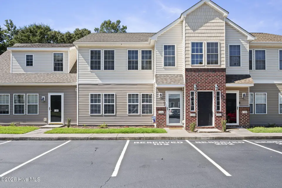 4513 Country Club Road F102, Morehead City, NC 28557 — 2-bedroom condo in Clearwater, Morehead City, NC, photo 1 of 46: Exterior F102