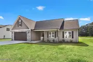 215 Bay Valley Road, Kenly, NC 27542 — 4-bedroom home, Kenly, NC, photo 4 of 30: 004-495566-IMG_2791