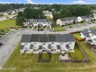 404 Timberlake Trail, Jacksonville, NC 28546 — 2-bedroom townhome in Brynn Marr, Jacksonville, NC, photo 7 of 49: 7-web-or-mls-404 Timberlake Trl 9