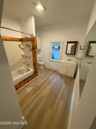 317 Queen Street, Wilmington, NC 28401 — 2-bedroom home in Dawson-Castle Street, Wilmington, NC, photo 8 of 14