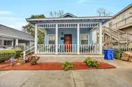 209 Queen Street, Wilmington, NC 28401 — 2-bedroom home in Downtown, Wilmington, NC, photo 1 of 22: 001_img_2648_837