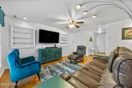 603 Oakwood Avenue, Jacksonville, NC 28546 — 3-bedroom home in Brynn Marr, Jacksonville, NC, photo 18 of 46: 19_living room